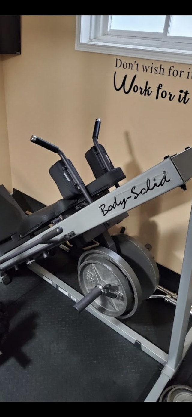 Hack Squat, leg press, Lat pull down, smith machine Exercise