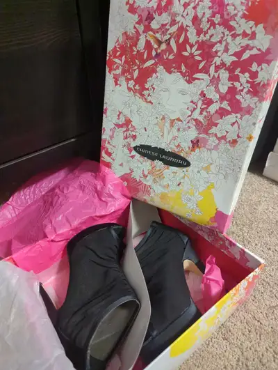 Chinese Laundry Women Black High Heels Size 6, View more
