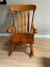 Rocking chair. Pine.
