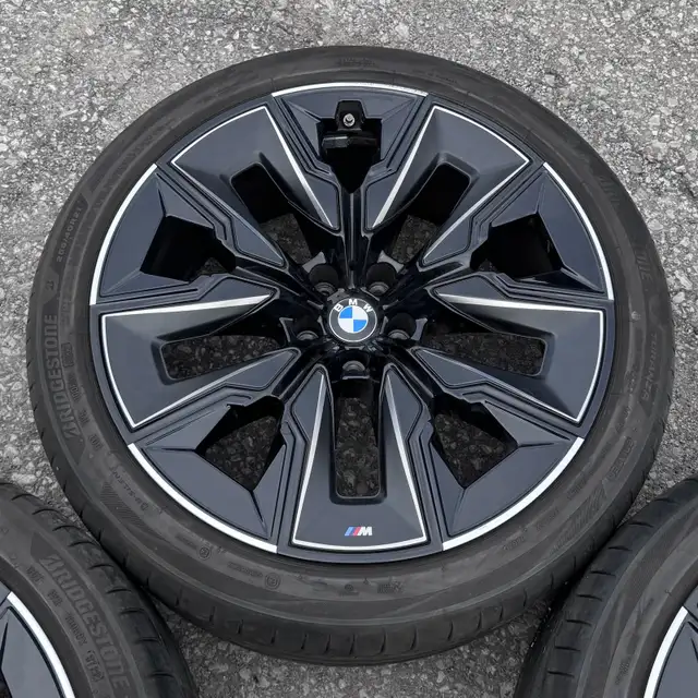 BMW 7 Series - i7 - X3 *OEM* 21 Inch Wheels & Sensors & Tires in Tires & Rims in City of Toronto - Image 6