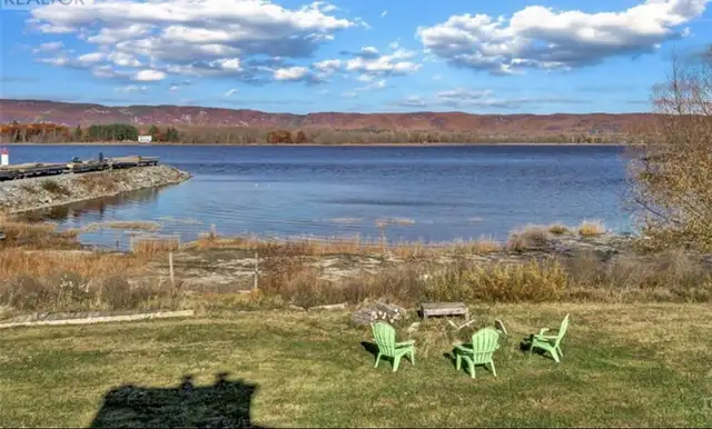 Waterfront home for rent in Long Term Rentals in Ottawa - Image 19