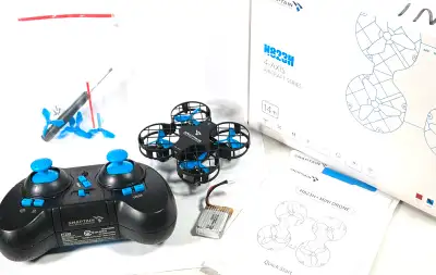 Fun little drone 2 batteries included. Spare parts included (pictured)