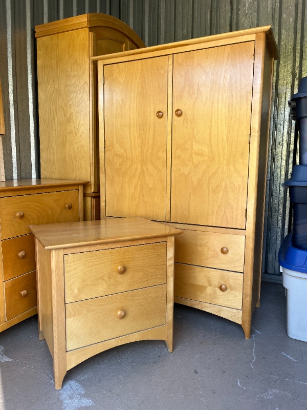 4Piece Bedroom Set Armoire, Dresser, Nightstand, Mirror Dressers