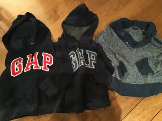 8 PIECES GAP BRAND SIZE 2T CLOTHING - FLEECE JACKETS in Clothing - 2T in Peterborough - Image 2