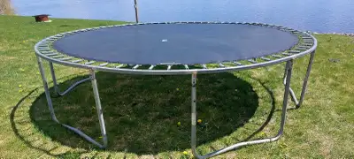trampoline 12 pied, View more