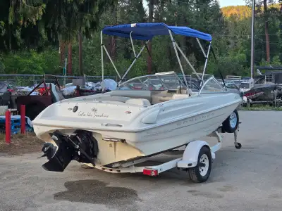 1999 Bayliner Capri in very good shape; upholstery supple, leg, gimble bearing, fuel filter, control...