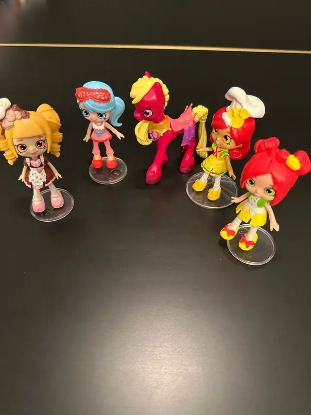 14. Shopkins Shoppies Figures