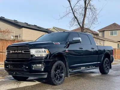 Private sale, but can assist with financing 2020 Ram 3500 Laramie MegaCab 6.7L Cummins 68RFE trans C...