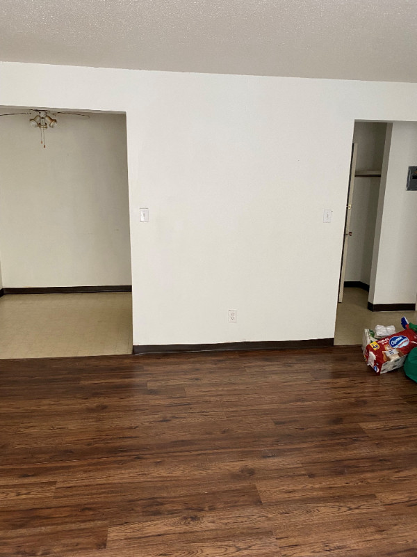 1 bedroom apartment $750 near 107 Ave cross 113 street in Long Term Rentals in Edmonton - Image 2