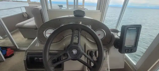 20'PONTOON HOUSE BOAT-50HP YAMAHA 4STROKE-TRAILER OPTIONAL $3000 in Powerboats & Motorboats in Brantford - Image 11