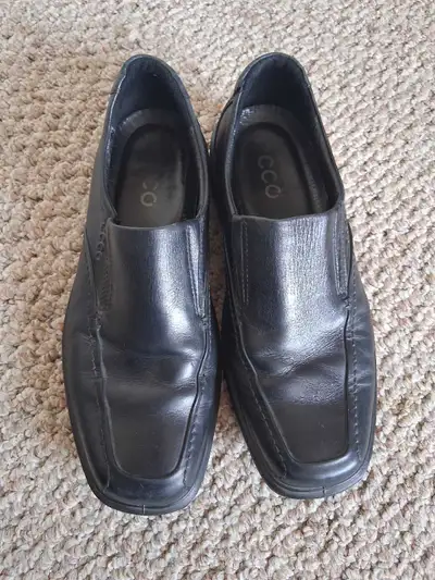 Men black Ecco shoes size 41, View more