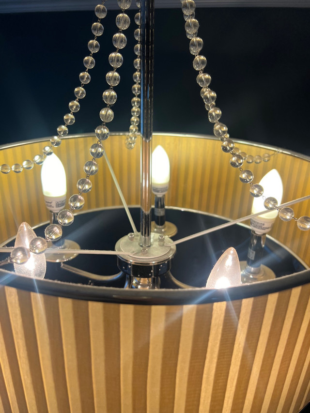 5 light chandelier  in Indoor Lighting & Fans in Oshawa / Durham Region - Image 2