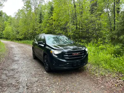 GMC Terrain SLT AWD 2021 – 30 400 $ Lieu : Angliers, Qc Kilométrage : 90 357 km Acheté usagé l’an de...