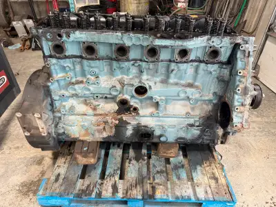 14L Detroit Series 60 1.4mil km Needs rebuilt Good crankshaft DDEC 5
