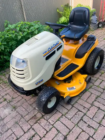 Pouli refait courroie et peinturer propre contre la rouille couteau neuf huile changer 125 h coup 42...