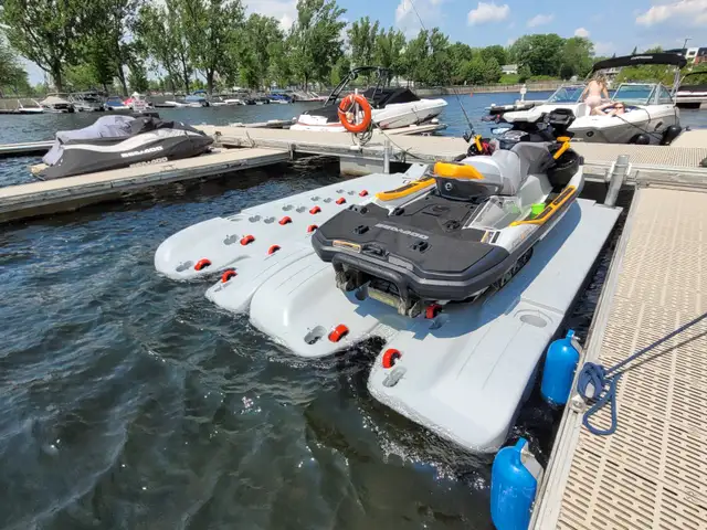 DOUBLE PWC SLX5 - KINGSTON DELIVERY INCLUDED in Patio & Garden Furniture in Kingston - Image 4