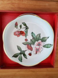 Small Palissy (Royal Worcester Spode) Dish
