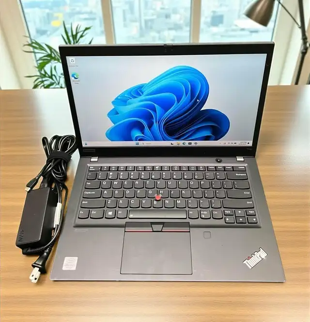 Uniway sale  Lenovo Thinkpad T14s G1 /Core i7 10th /Ram 16 GB in Laptops in Mississauga / Peel Region - Image 2