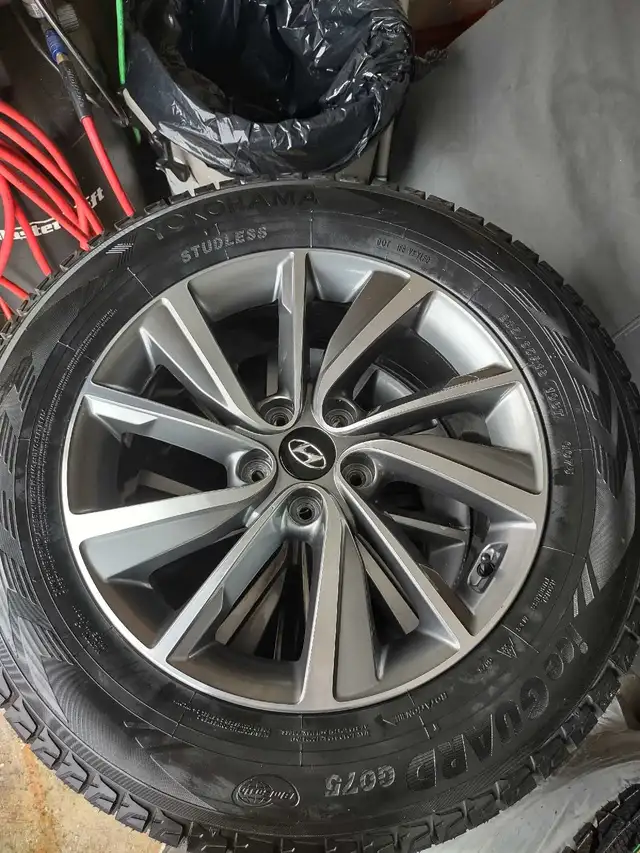 Yokohama ice guard winter tires 235 65 18 on 5x114.3 rims in Tires & Rims in Markham / York Region - Image 6