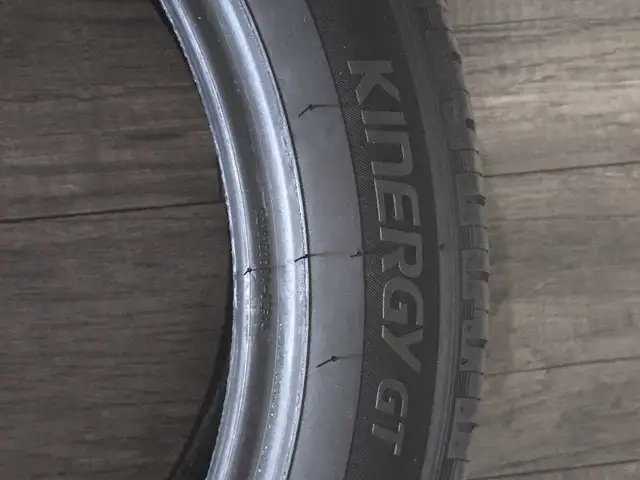 Set of 4 Hankook Kinergy GT Tires 225/45R18 (no rims) in Tires & Rims in Oshawa / Durham Region - Image 4