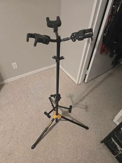 Hercules 3 Guitar Stand, View more
