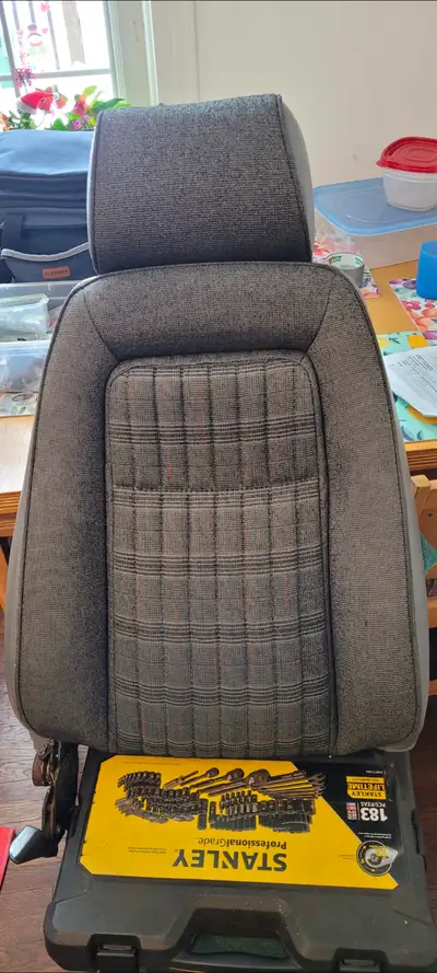 79-93 Foxbody Mustang grey tweed cloth seat back. Only the back of the seat. Mint condition. Also a...