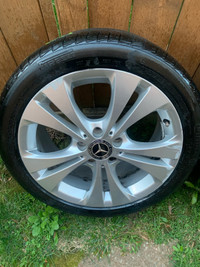 Mercedes B250 wheels and tires