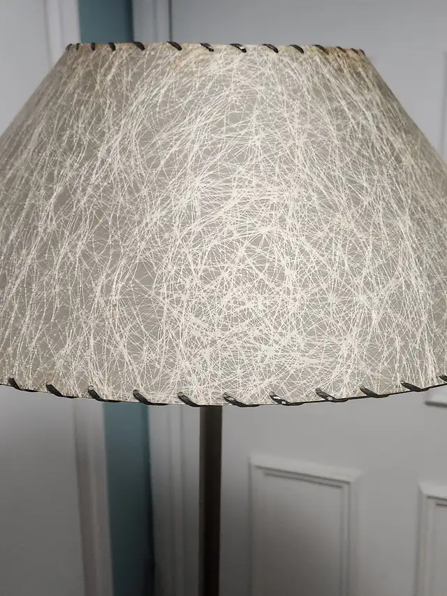 Vintage Light MCM 60s Floor Lamp Wood + Metal + Fiberglass Shade in Indoor Lighting & Fans in City of Toronto - Image 3