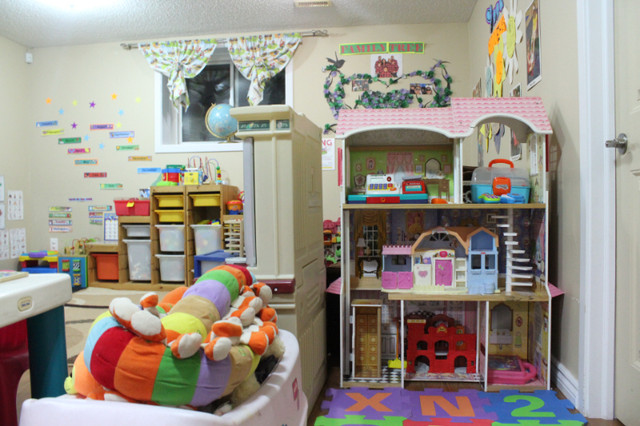 Dayhome spot open in Panorama Hills in Childcare & Nanny in Calgary - Image 3