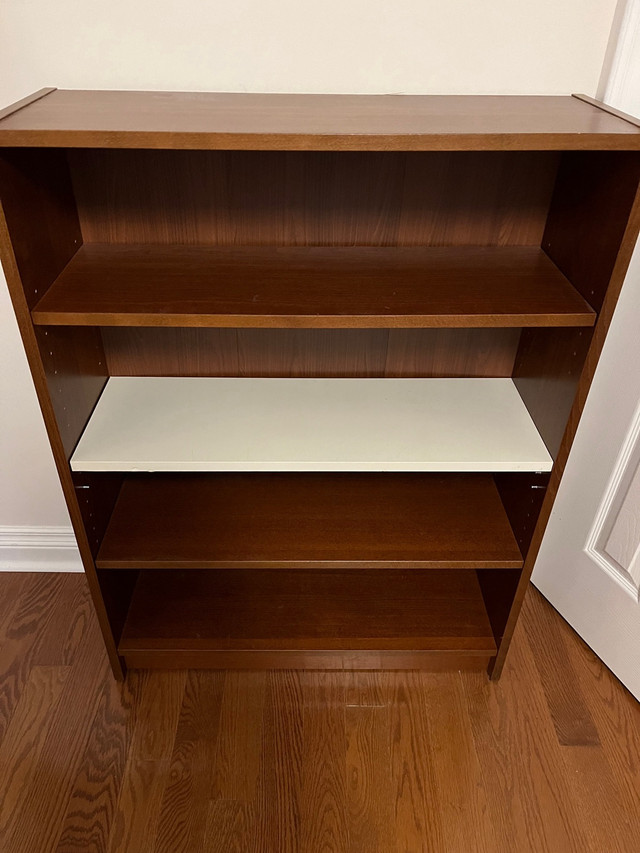 Like new IKEA book shelf with extra white shelf in Bookcases & Shelving Units in City of Toronto - Image 2