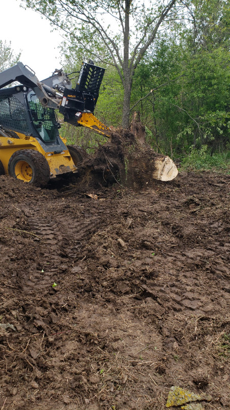 Excavating-Demolition-Land Clearing tree & brush cutting. in Excavation, Demolition & Waterproofing in Guelph - Image 2