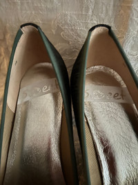 Dress Shoes size 9 - Lower price