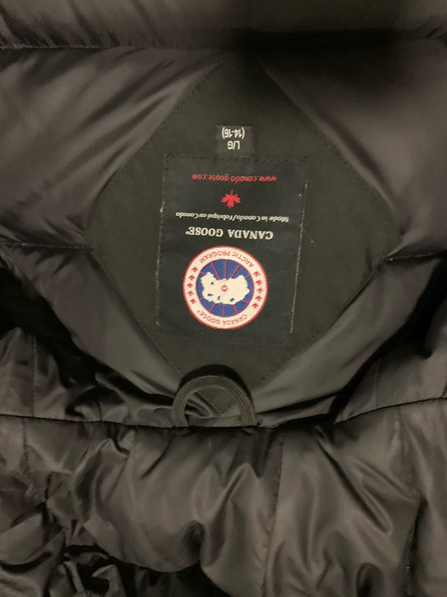 Canada Goose Bomber Jacket in Women's - Tops & Outerwear in City of Toronto