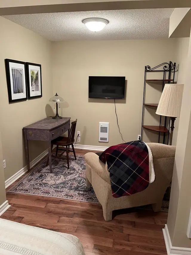 Clean furnished room for rent Orleans - available immediately in Room Rentals & Roommates in Ottawa - Image 4