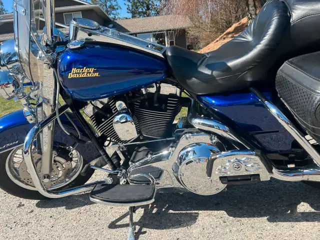 07 Road King Classic for sale in Street, Cruisers & Choppers in Kelowna - Image 5