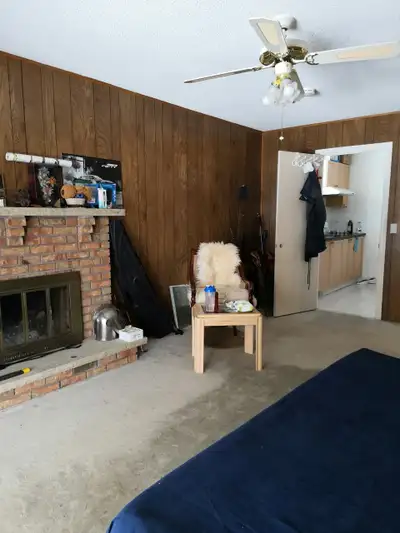 Walkout whole unit on the first floor for rent