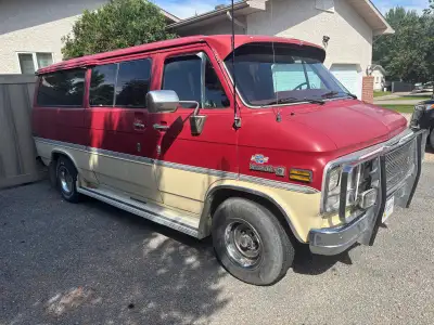 1981 G20 van, 350 engine runs and drives, has bed, cabinites etc. 86000 kms. 6000.00