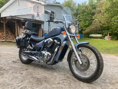 Selling 2009 Suzuki 800 lady ridden absolutely mint condition selling as is to my knowledge just nee...
