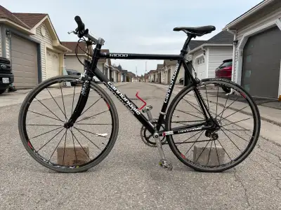 2004 Cannondale R1000 road bike, View more