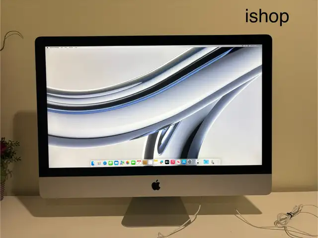 iMac 27” 5K Retina i7 16GB RAM 500GB SSD Apple Deskto in Desktop Computers in Markham / York Region - Image 3