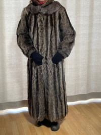 Ladies Racoon Fur Coat with detachable fox fur trimmed hood