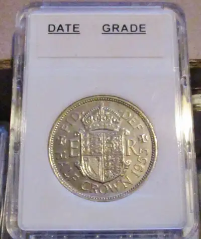 KEY DATE - 1953 UK HALF CROWN IN VERY NICE CONDITION IN PROTECTIVE SLAB