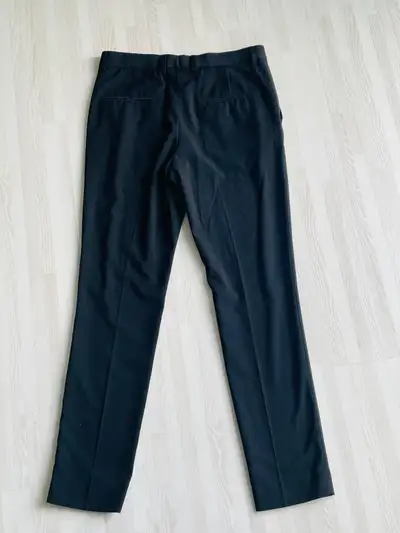 Richmond Hill- worn once H&M men's black pants size 30R, View more