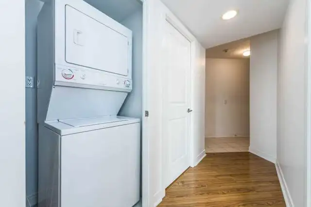 Room for Rent – Prime Yonge & Sheppard | 1-Min Walk to Subway | in Room Rentals & Roommates in City of Toronto - Image 6