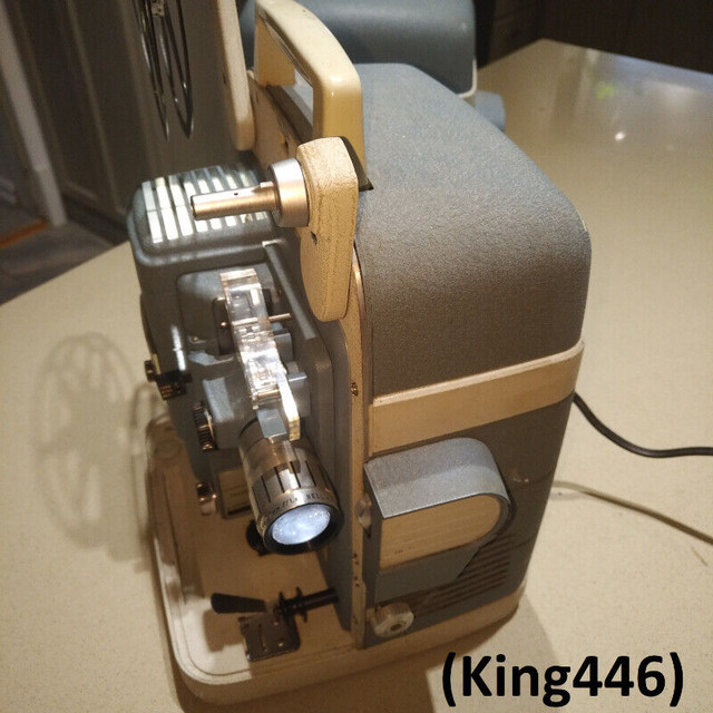 Vintage Projector - Bell & Howell Super Auto Load Projector, 8mm in General Electronics in Markham / York Region - Image 4