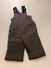 12 & 18 month sizes Osh Kosh snow pants ($5ea)