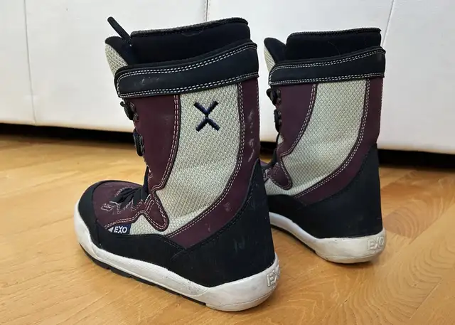 Snowboard Boots ~ women size 7 in Snowboard in Calgary - Image 4