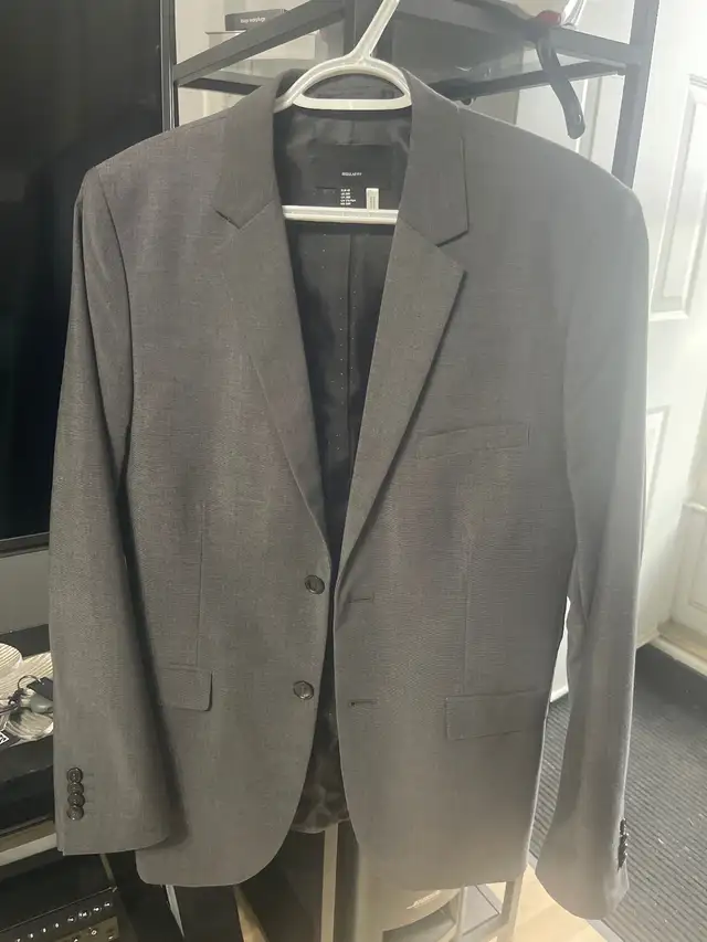 MEN’S FORMAL SUIT in Men's in Edmonton - Image 4