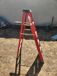 Featherlite 6' fiberglass step ladder