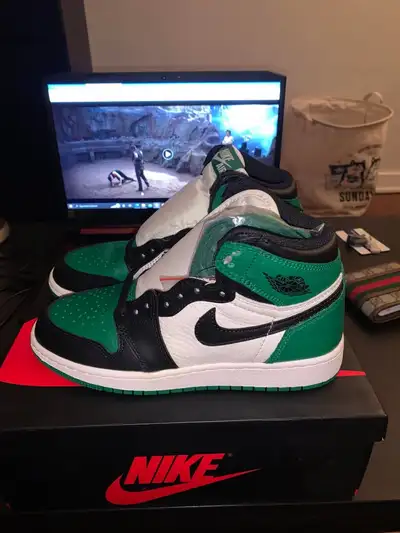 P/U - Richmond Hill - 1383 16th Ave Unit 1, L4B 0E2 Size 4 - GS $420 OBO The Air Jordan 1 Retro High...
